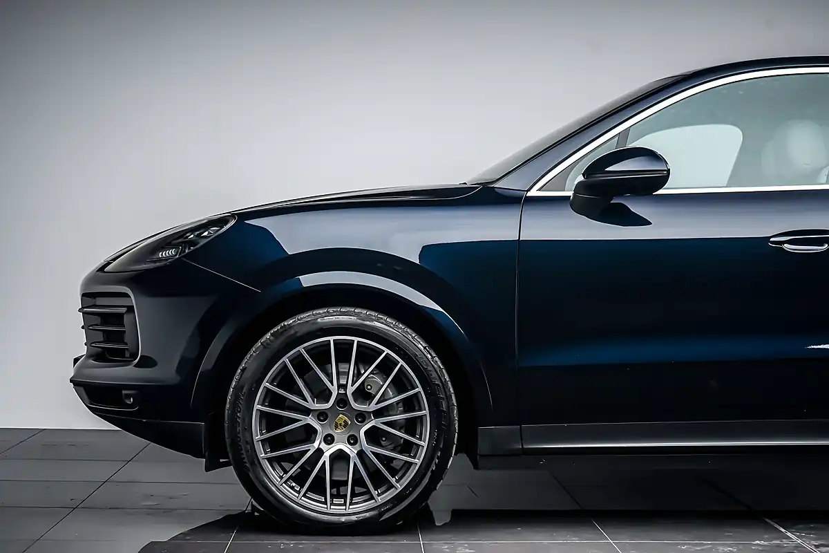 Used 2021 Porsche Cayenne S Coupe Blue - Interior and Exterior details 9