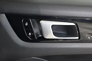Used 2021 Porsche Cayenne Tiptronics Grey - Interior and Exterior details 13