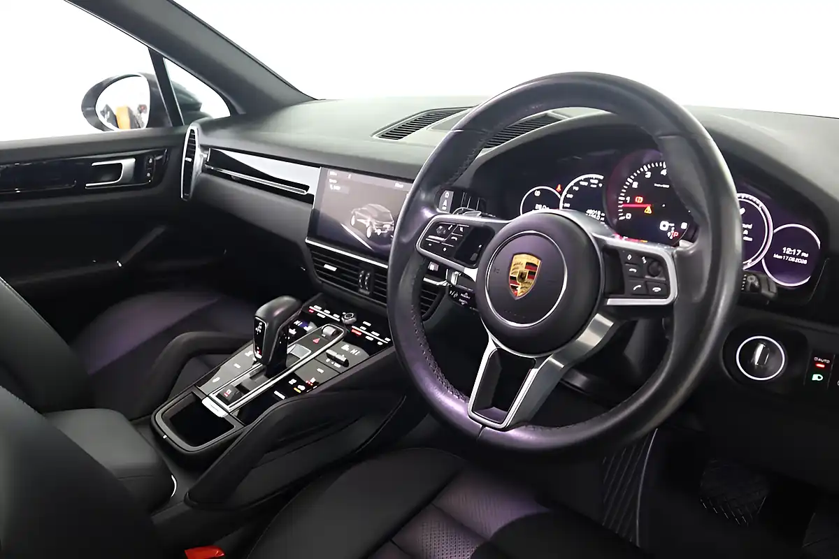 Used 2021 Porsche Cayenne Tiptronics Grey - Interior and Exterior details 2