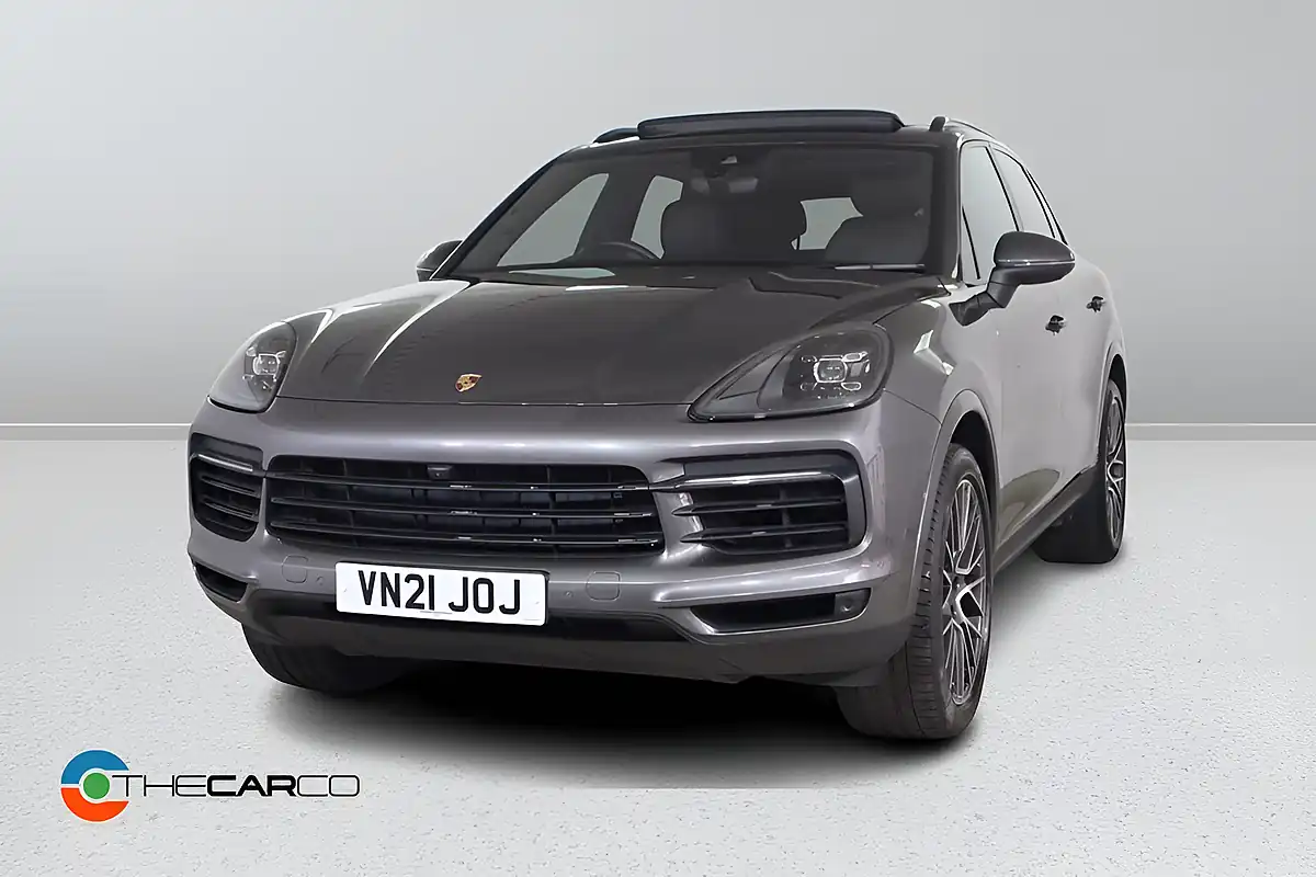 Used 2021 Porsche Cayenne Tiptronics Grey - Interior and Exterior details 4