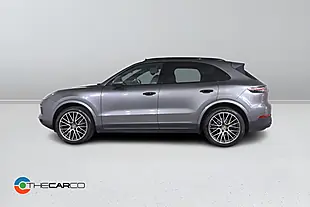 Used 2021 Porsche Cayenne Tiptronics Grey - Interior and Exterior details 6