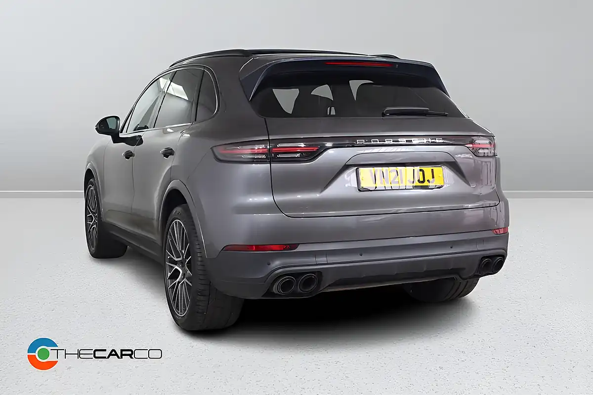 Used 2021 Porsche Cayenne Tiptronics Grey - Interior and Exterior details 9