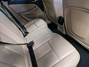Used 2021 Porsche Macan Blue - Interior and Exterior details 15
