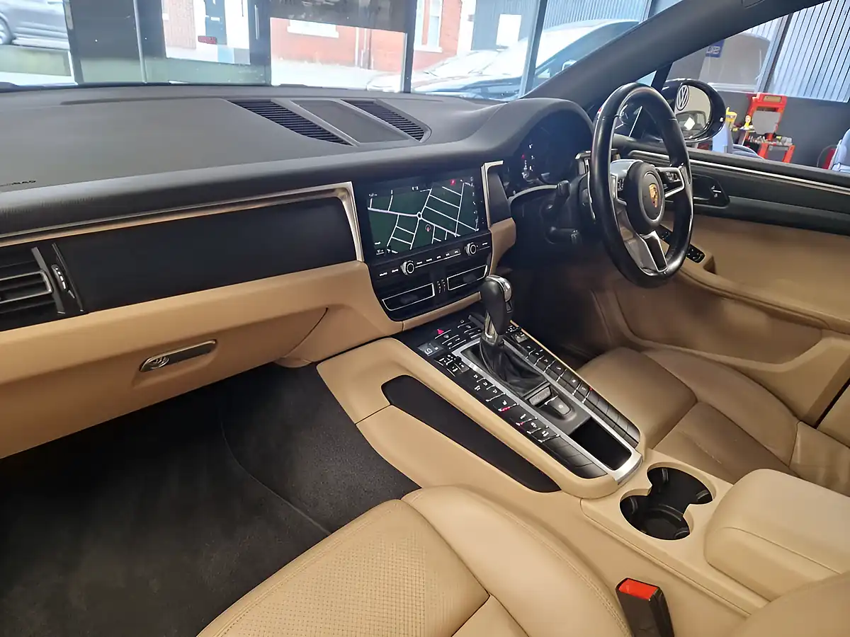 Used 2021 Porsche Macan Blue - Interior and Exterior details 16