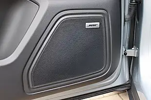 Used 2021 Porsche Macan Dolomite Silver - Interior and Exterior details 14