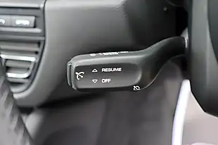 Used 2021 Porsche Macan Dolomite Silver - Interior and Exterior details 16
