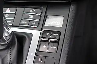 Used 2021 Porsche Macan Dolomite Silver - Interior and Exterior details 20