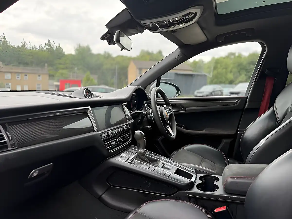 Used 2021 Porsche Macan Gts Black - Interior and Exterior details 6