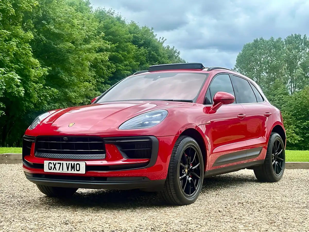 Used 2021 Porsche Macan S Carmine Red - Front View