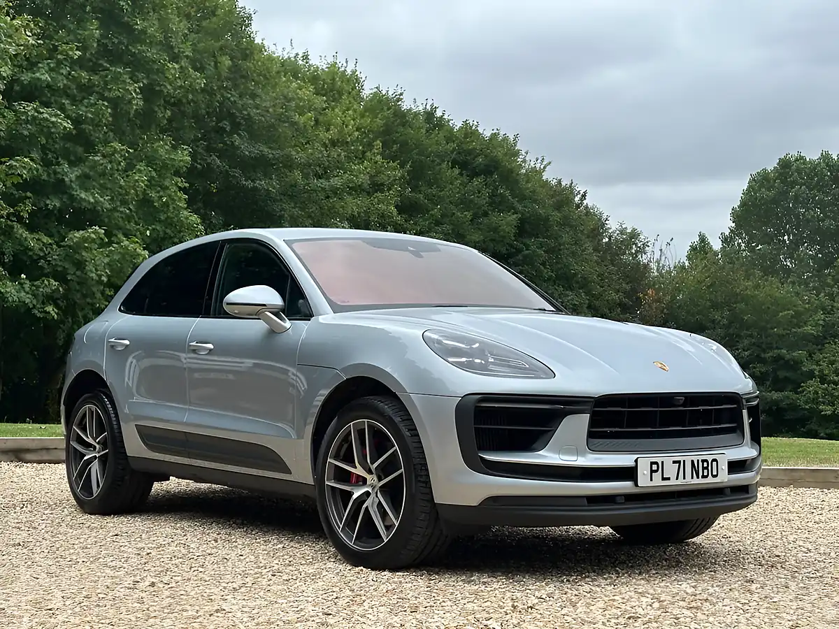Used 2021 Porsche Macan S Dolomite Silver - Interior and Exterior details 20