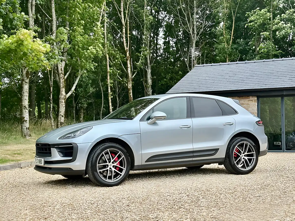 Used 2021 Porsche Macan S Dolomite Silver - Interior and Exterior details 3