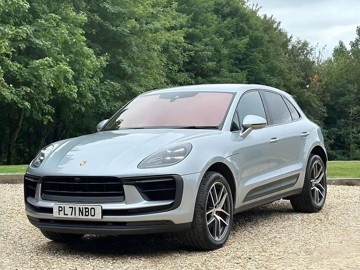 Used 2021 Porsche Macan S Dolomite Silver - Interior and Exterior details 5