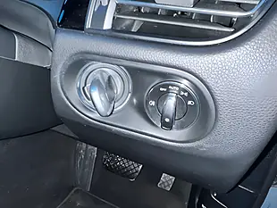 Used 2021 Porsche Macan S Dolomite Silver - Interior and Exterior details 9