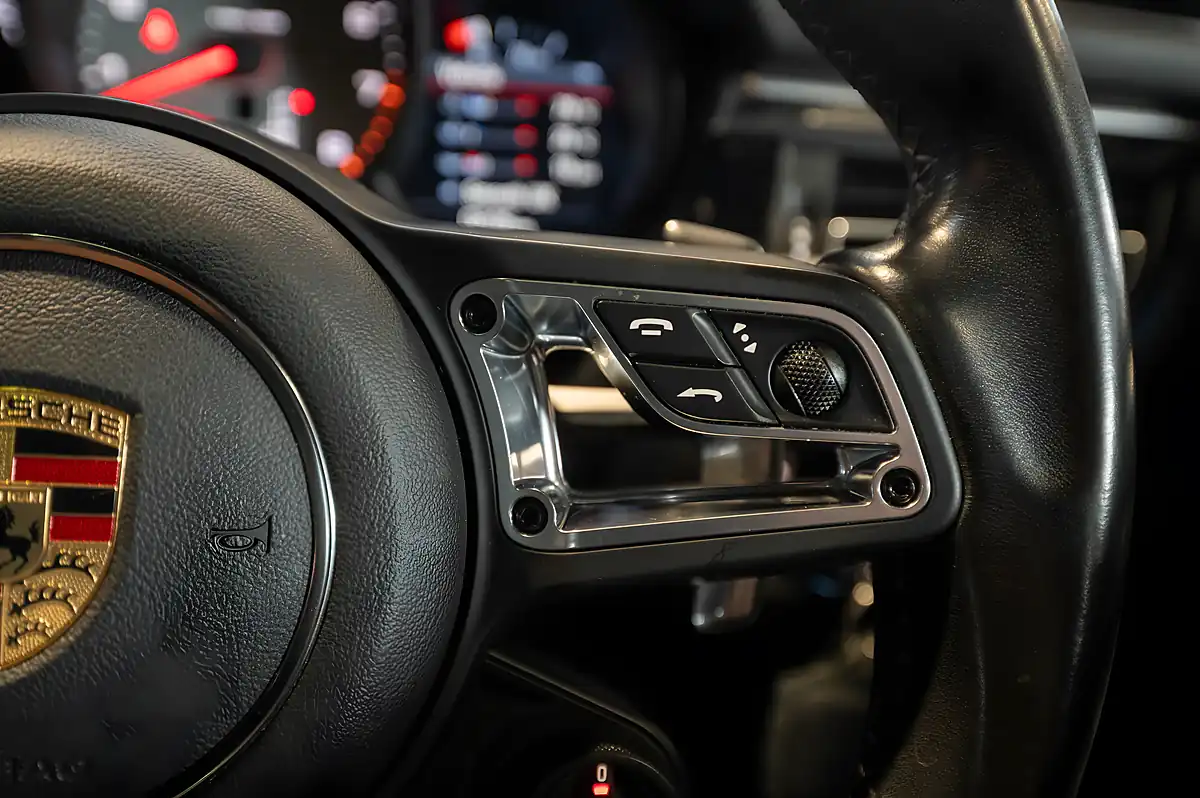 Used 2021 Porsche Macan S Pan Roof Sports Exhaust Sports Chrono 21" Alloys Volcano Grey Metallic - Interior and Exterior details 14