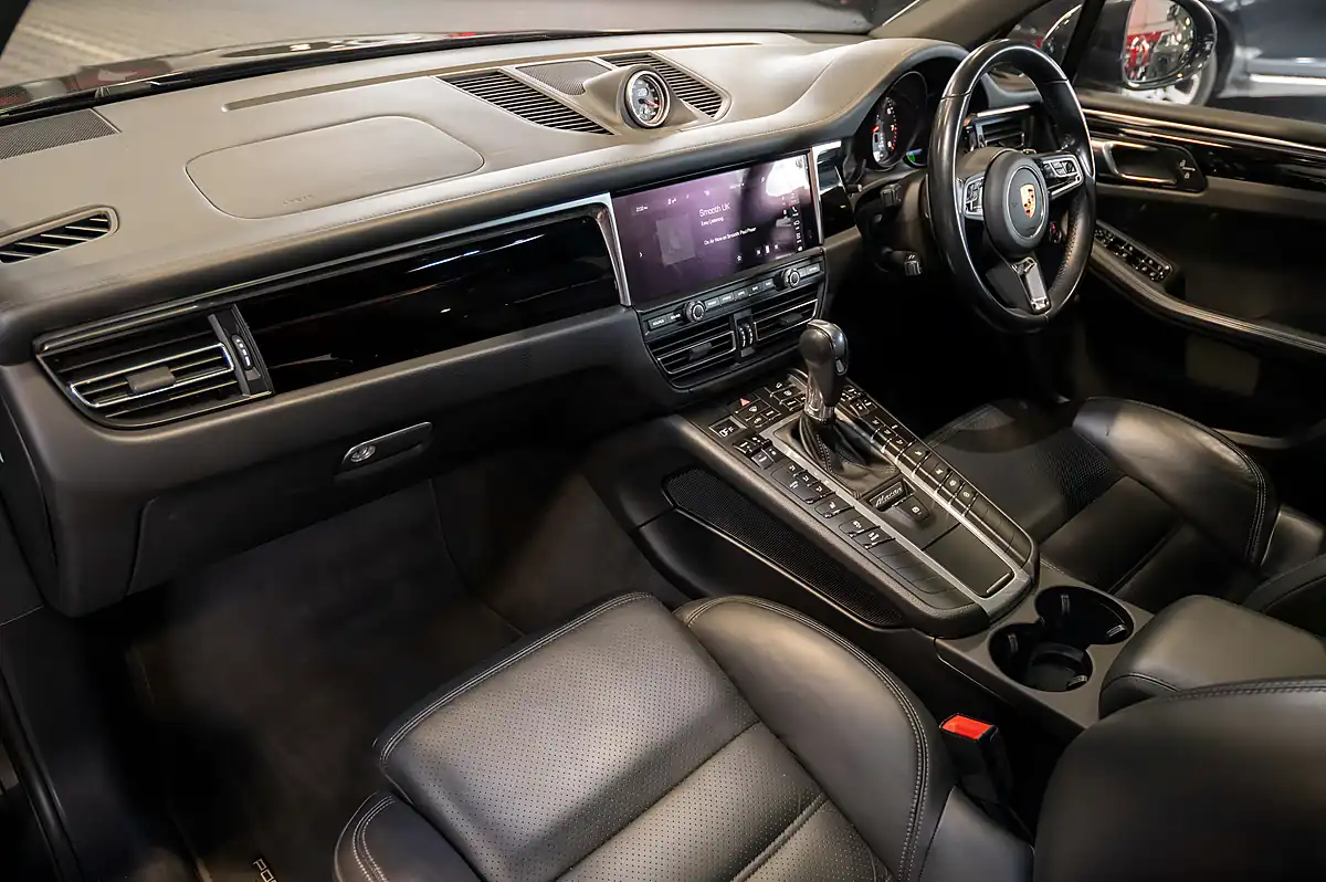Used 2021 Porsche Macan S Pan Roof Sports Exhaust Sports Chrono 21" Alloys Volcano Grey Metallic - Interior and Exterior details 7