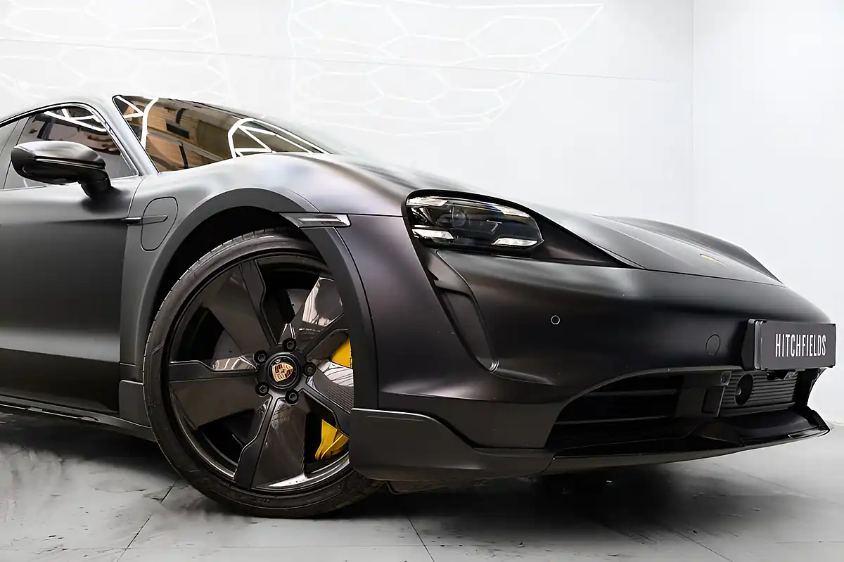 Used 2021 Porsche Taycan Cross Turismo Performance Plus Black - Interior and Exterior details 2
