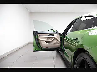 Used 2021 Porsche Taycan Performance 4S Mamba Green - Interior and Exterior details 19