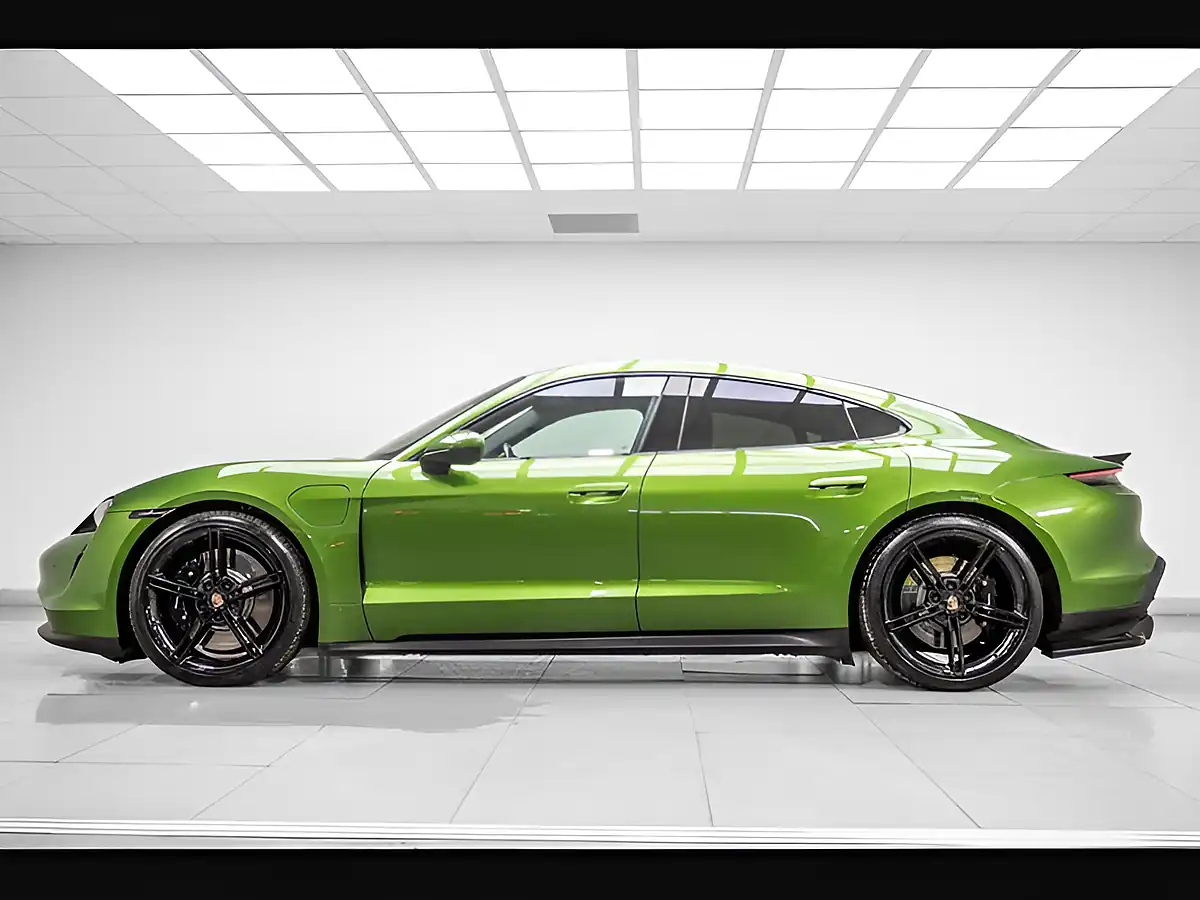 Used 2021 Porsche Taycan Performance 4S Mamba Green - Interior and Exterior details 2