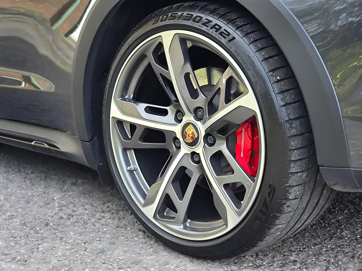 Used 2021 Porsche Taycan Performance Plus Cross Turismo Grey - Interior and Exterior details 13
