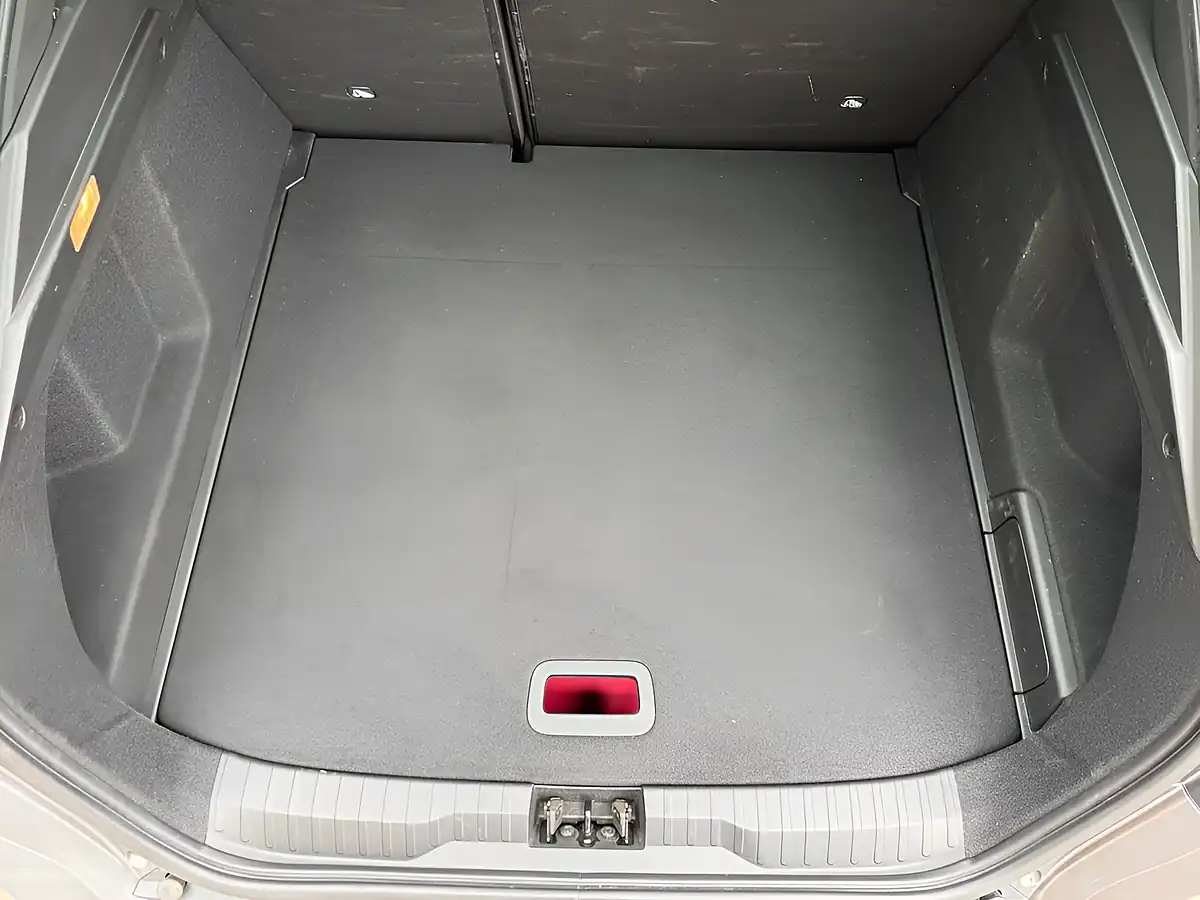 Used 2021 Renault Arkana R.s. Line Grey - Interior and Exterior details 18