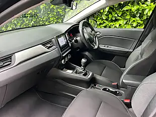 Used 2021 Renault Captur Iconic Black - Interior and Exterior details 15