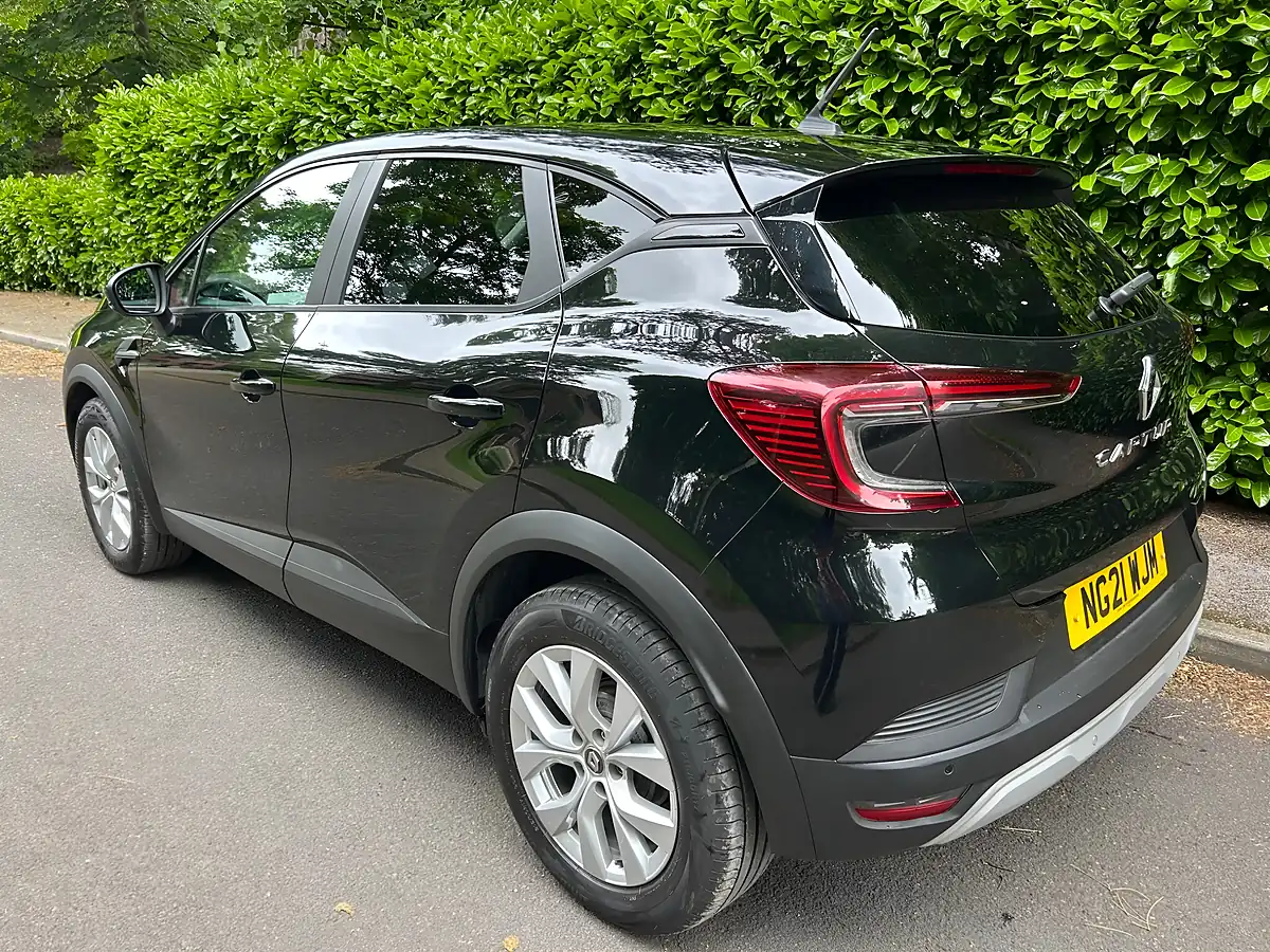 Used 2021 Renault Captur Iconic Black - Interior and Exterior details 19