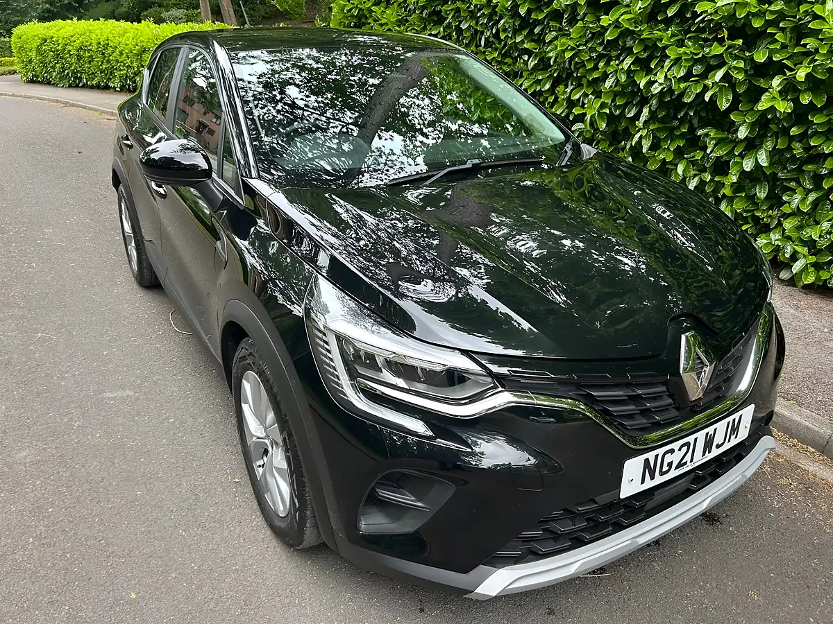 Used 2021 Renault Captur Iconic Black - Interior and Exterior details 7