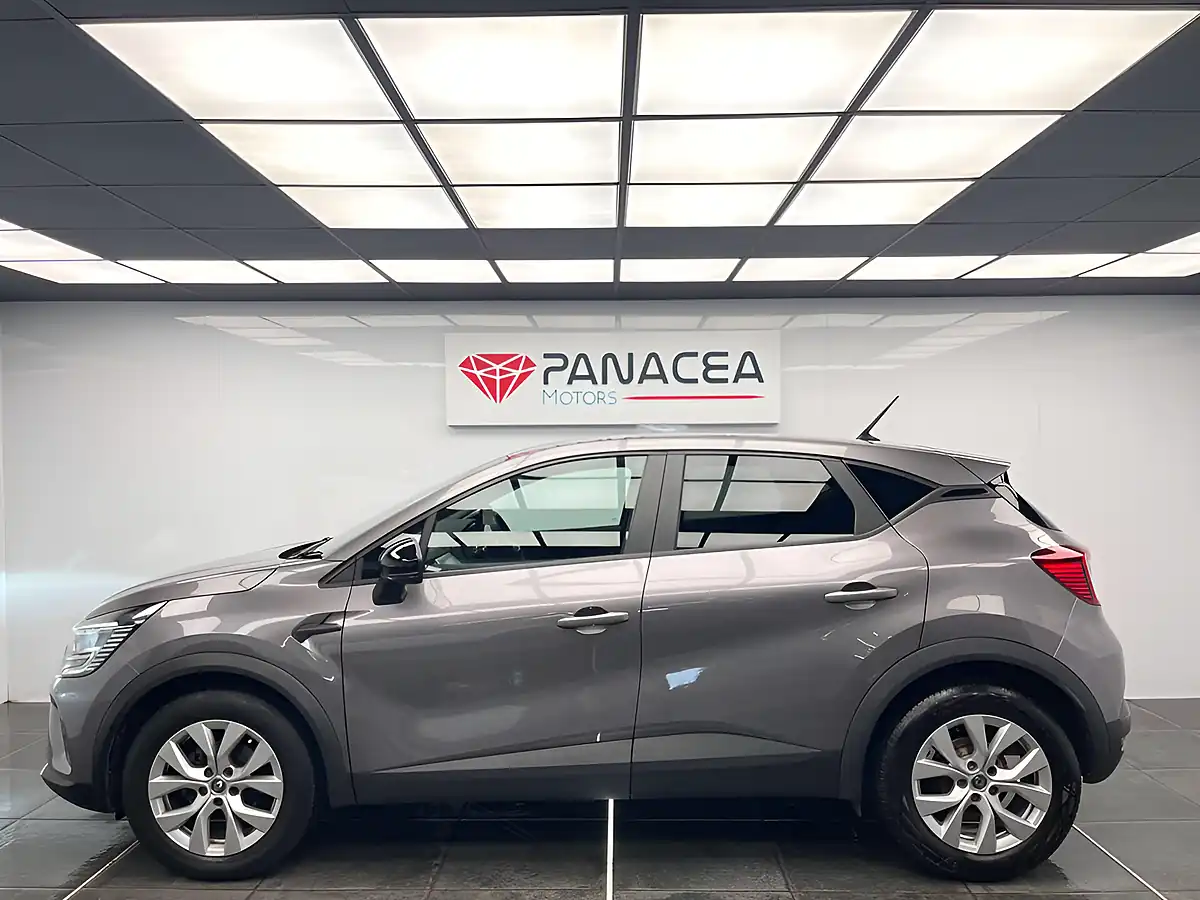 Used 2021 Renault Captur Iconic Grey - Interior and Exterior details 16