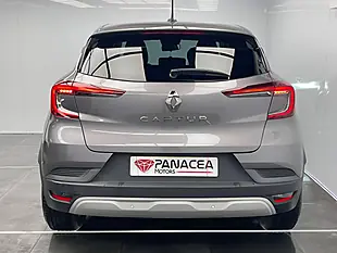 Used 2021 Renault Captur Iconic Grey - Interior and Exterior details 17