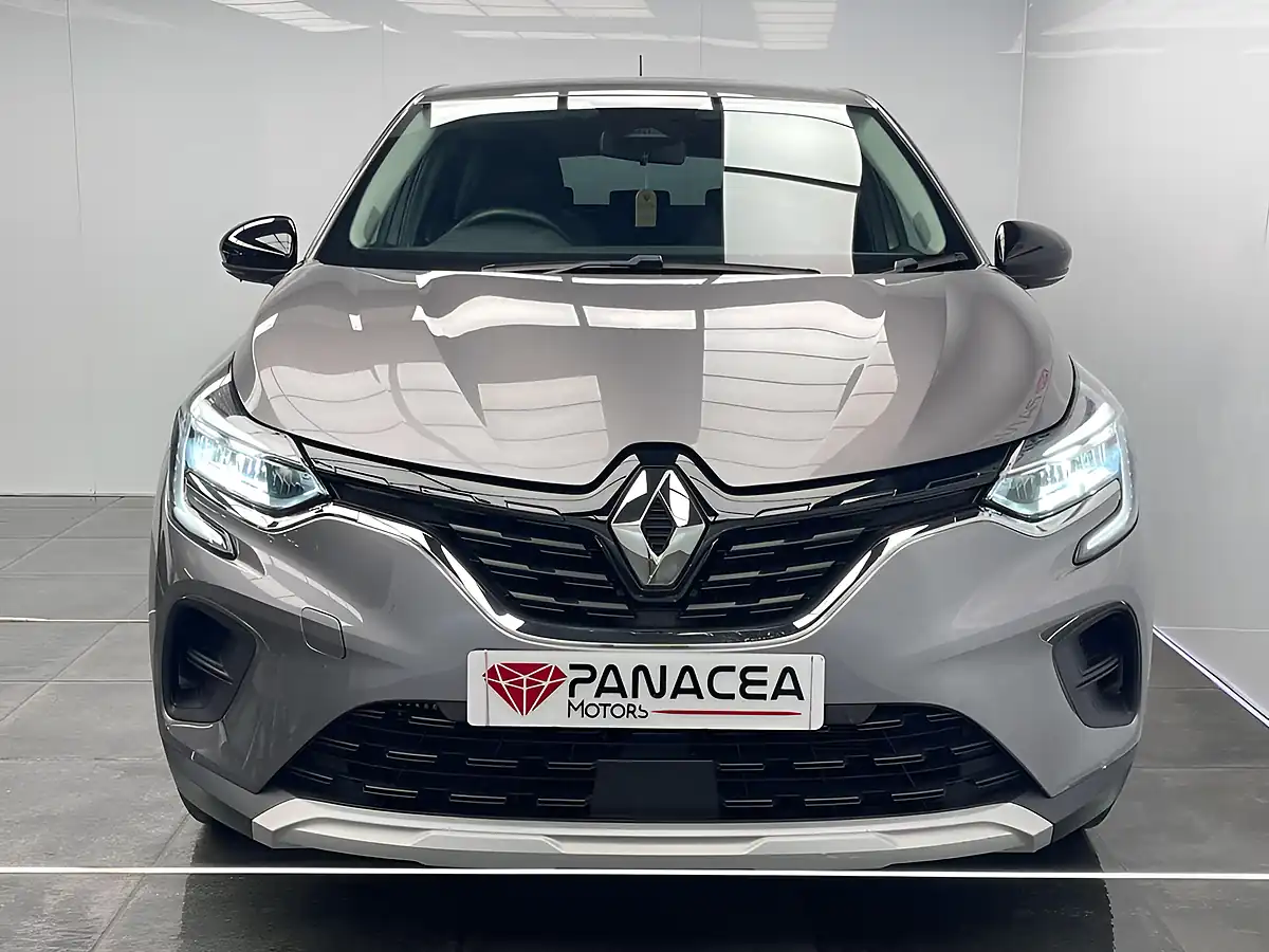 Used 2021 Renault Captur Iconic Grey - Interior and Exterior details 5