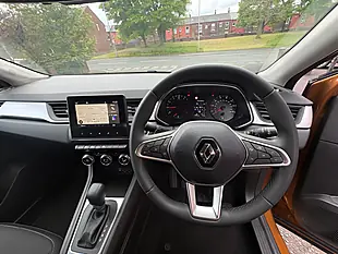 Used 2021 Renault Captur Iconic Orange - Interior and Exterior details 16
