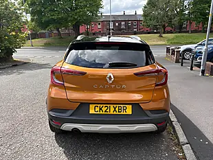 Used 2021 Renault Captur Iconic Orange - Interior and Exterior details 4