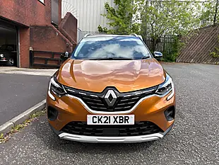 Used 2021 Renault Captur Iconic Orange - Interior and Exterior details 8