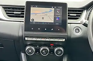 Used 2021 Renault Captur Iconic Oyster Grey/ Diamond Black - Interior and Exterior details 12