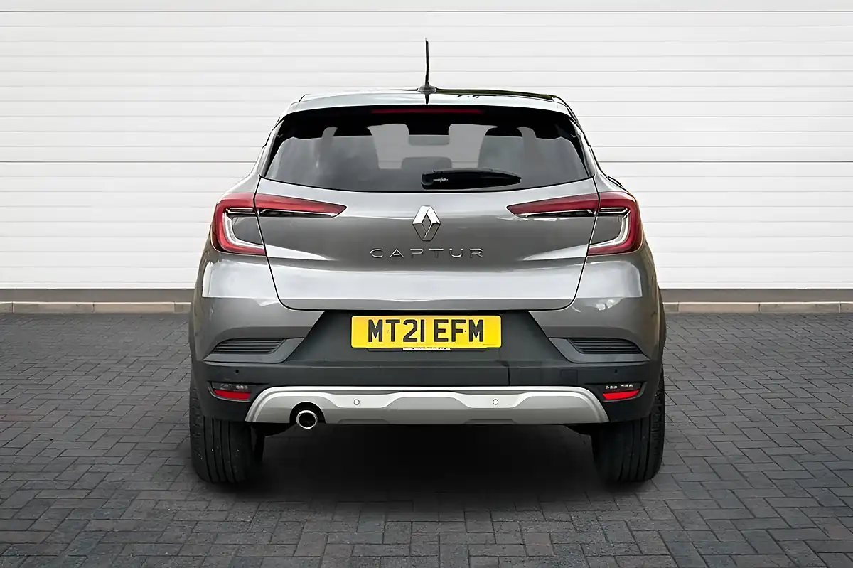 Used 2021 Renault Captur Iconic Oyster Grey/ Diamond Black - Interior and Exterior details 4