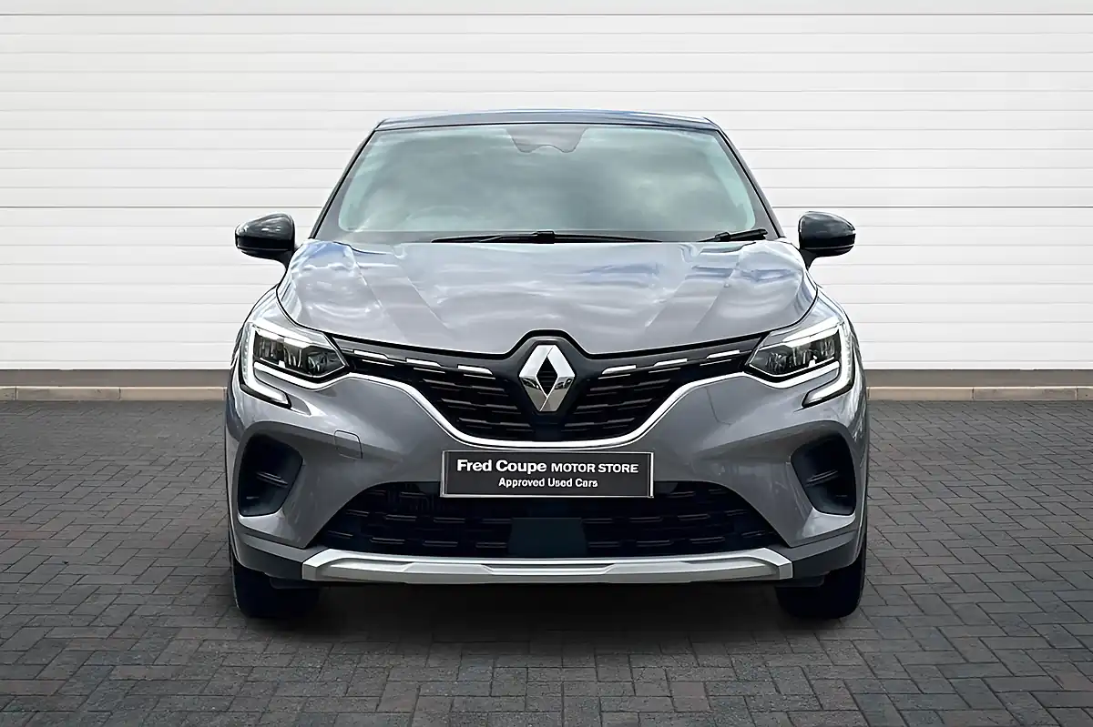 Used 2021 Renault Captur Iconic Oyster Grey/ Diamond Black - Interior and Exterior details 8
