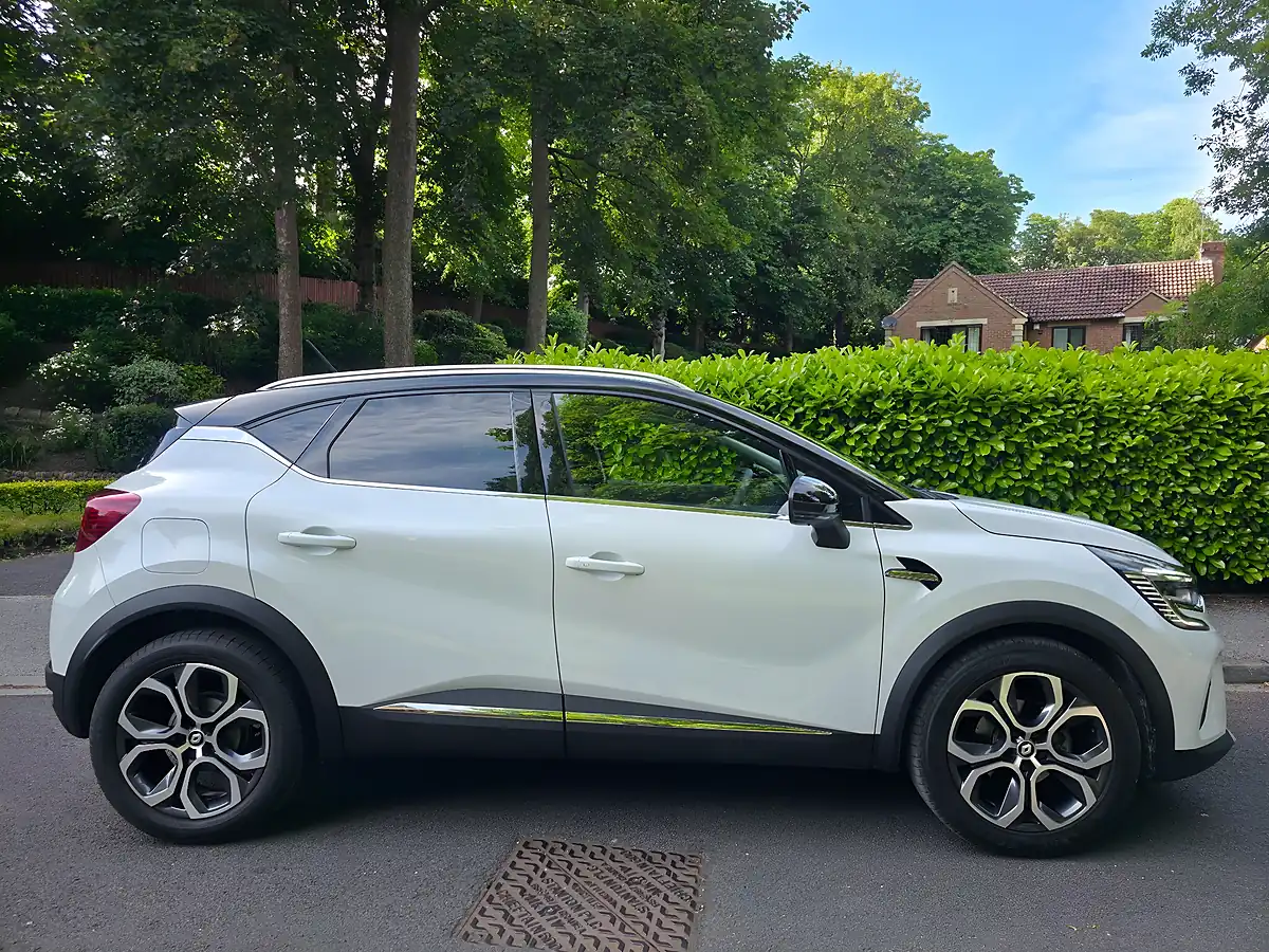 Used 2021 Renault Captur S Edition White - Interior and Exterior details 18