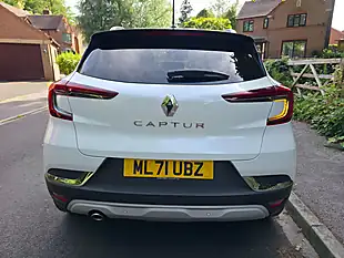 Used 2021 Renault Captur S Edition White - Interior and Exterior details 5