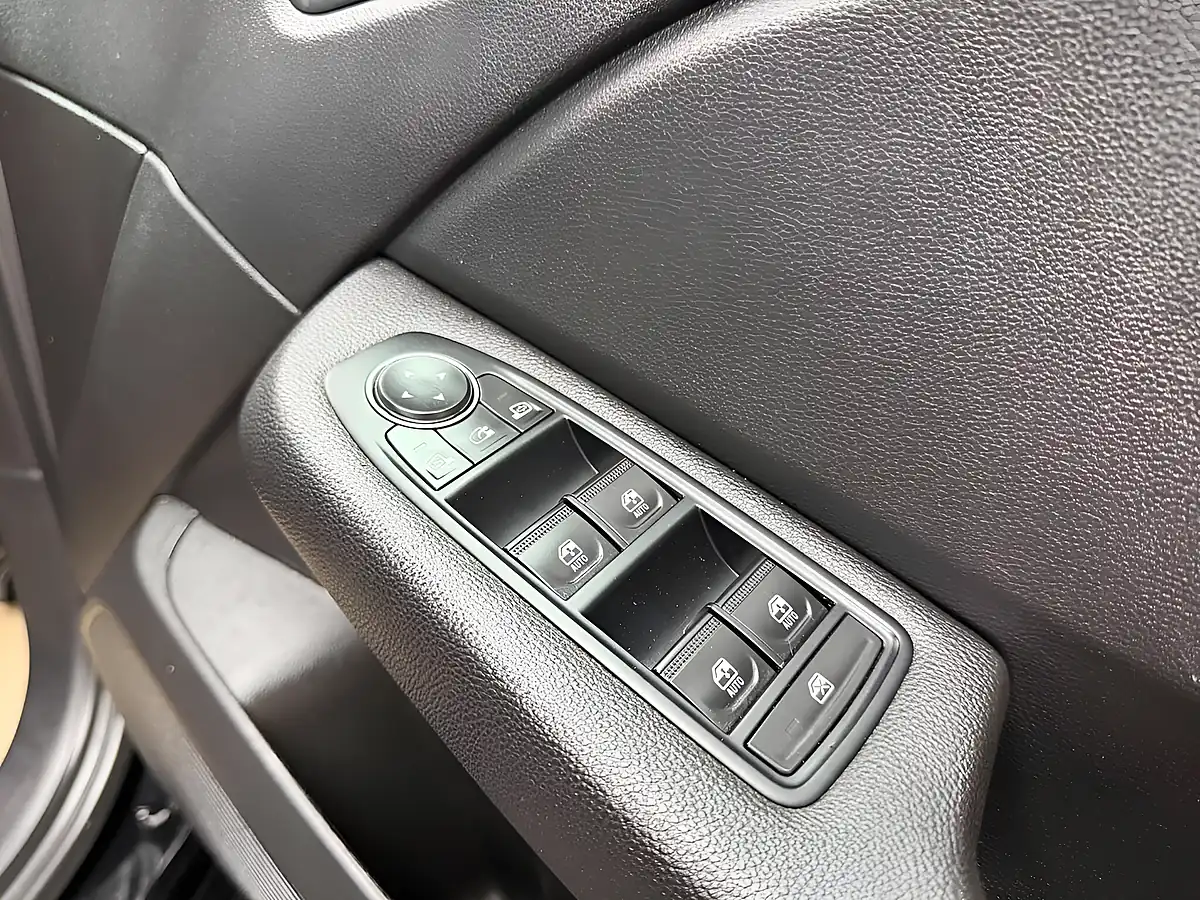 Used 2021 Renault Clio Iconic Black - Interior and Exterior details 14