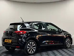 Used 2021 Renault Clio Iconic Black - Interior and Exterior details 4