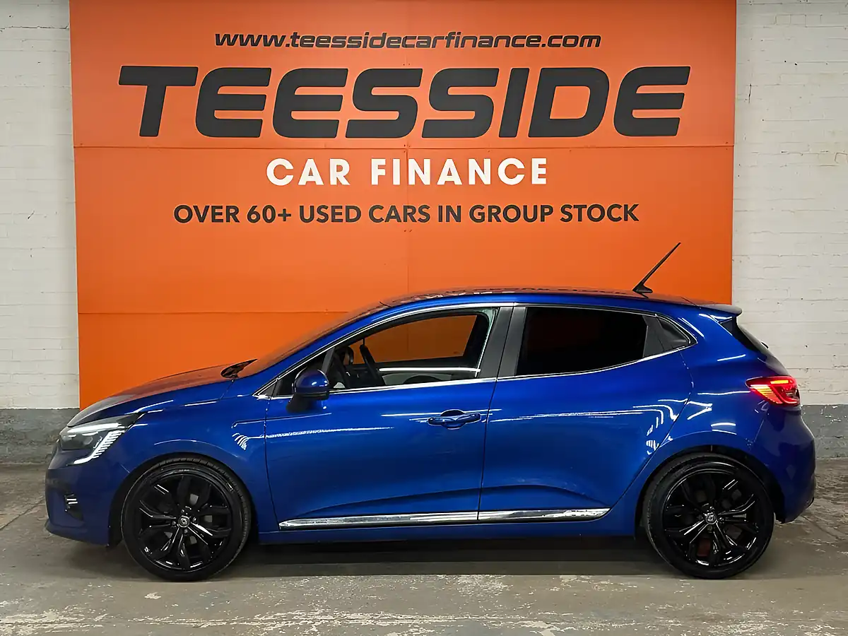 Used 2021 Renault Clio S Edition Blue - Interior and Exterior details 10