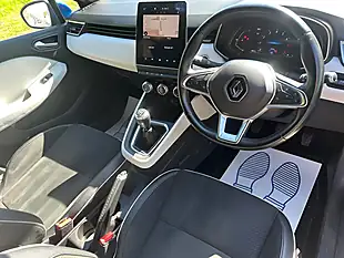 Used 2021 Renault Clio S Edition Blue - Interior and Exterior details 16
