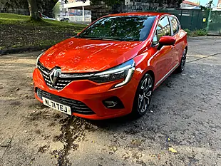 Used 2021 Renault Clio S Edition Orange - Interior and Exterior details 10