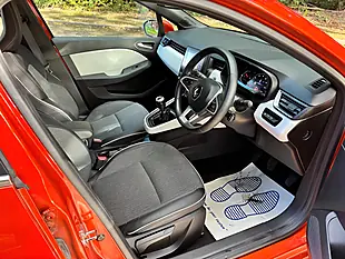 Used 2021 Renault Clio S Edition Orange - Interior and Exterior details 13