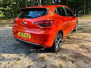 Used 2021 Renault Clio S Edition Orange - Interior and Exterior details 5
