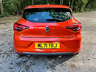 Used 2021 Renault Clio S Edition Orange - Interior and Exterior details 6