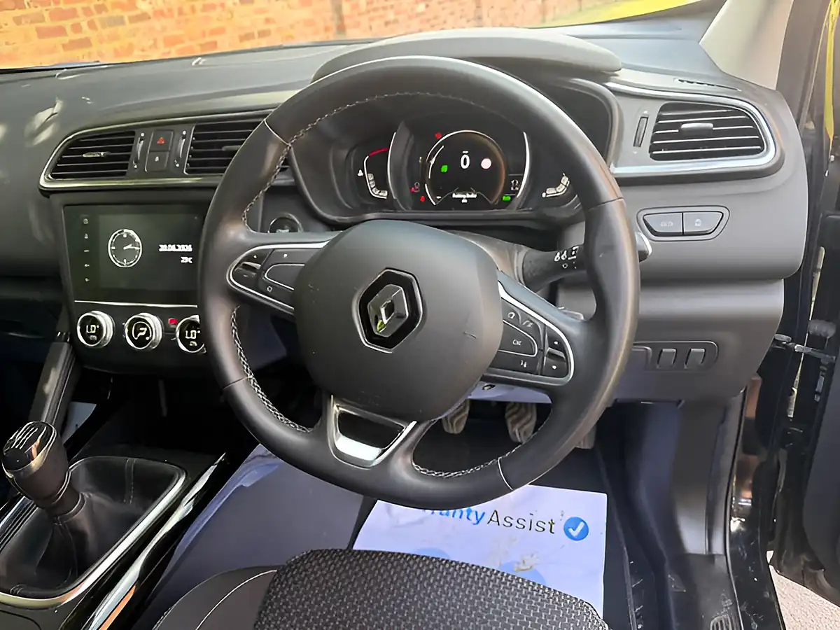 Used 2021 Renault Kadjar Iconic Black - Interior and Exterior details 3