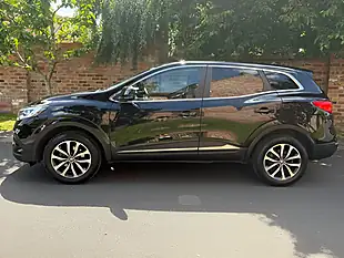 Used 2021 Renault Kadjar Iconic Black - Interior and Exterior details 8