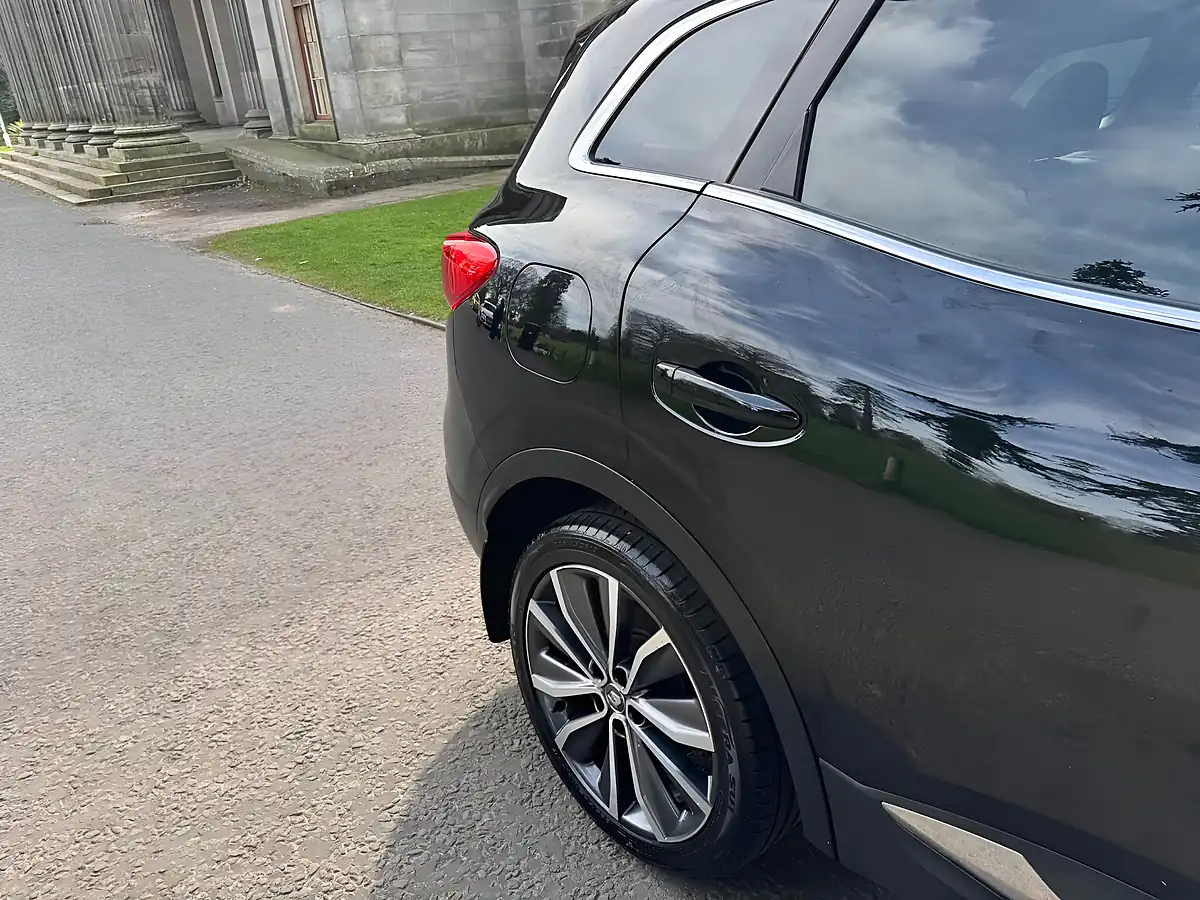 Used 2021 Renault Kadjar S Edition Black - Interior and Exterior details 15