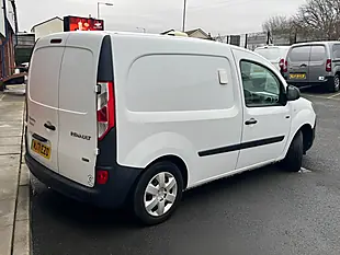 Used 2021 Renault Kangoo Business White - Interior and Exterior details 5